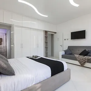 Apartament Piazza Venezia White, Rzym